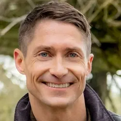 Matthew MacCaull