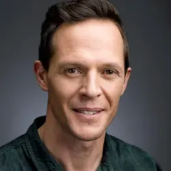Gareth Reeves