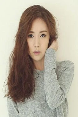 Kan Mi-Youn