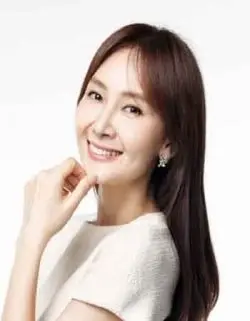 Chae Shi-Ra