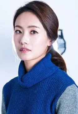 Park Soo Yeon