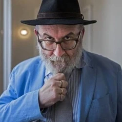 Sandrone Dazieri