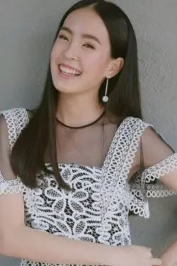 Lily Apichaya