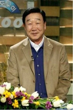 Yoon Moon-Sik
