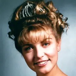 Sheryl Lee