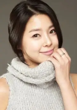 Min Ji A