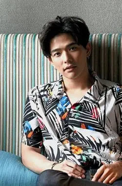 Lee Thanat Lowkhunsombat