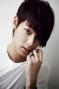 Kang Min-Hyuk