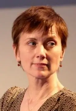Dana Stevens