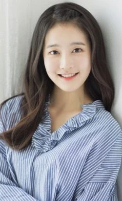 Park Si Eun