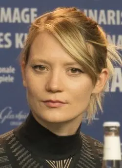Mia Wasikowska