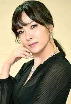 Yoo Kyung Ah