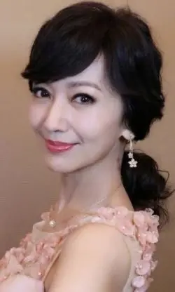 Angie Tang