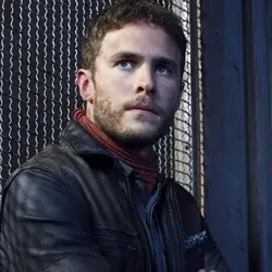Iain De Caestecker