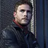 Iain De Caestecker