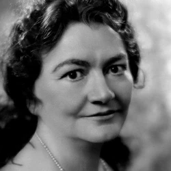Lucille La Verne