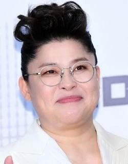 Lee Young Ja