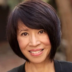 Lauren Tom