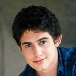 Zachary Wolfe Galligan