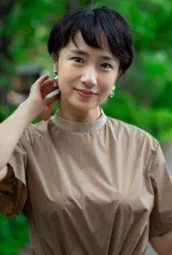 Emi Kurara
