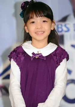 Kang Ji Woo