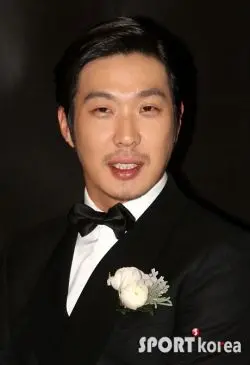 Ha Dong Hoon