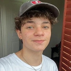 Kevin Vechiatto