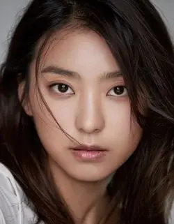 Yoon Bo-Ra