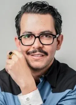 Manolo Caro