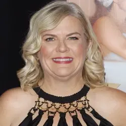 Paula Pell