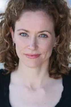 Leslie Hope